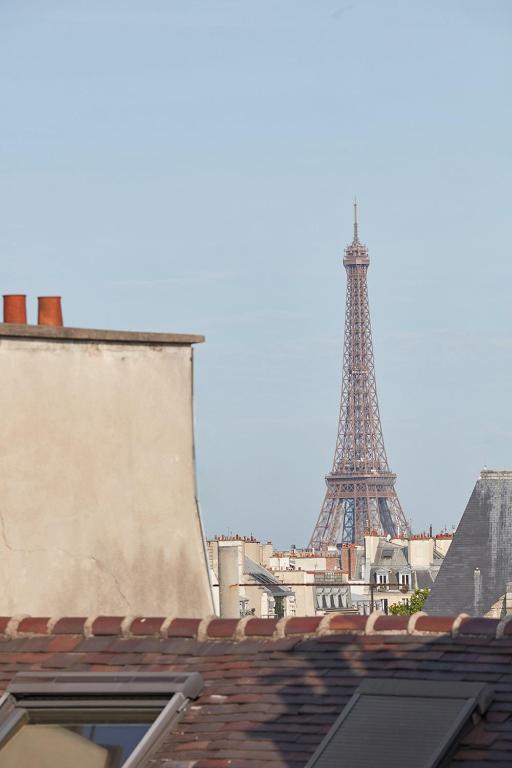 Parisian Whispers: Solo Journeys in Saint-Germain’s Elegant Sanctuaries
