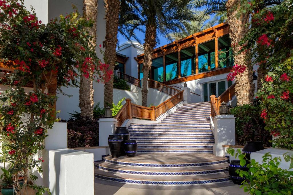 Quiet Refuges: A Discerning Traveler’s Guide to Dubai’s Serene Stays