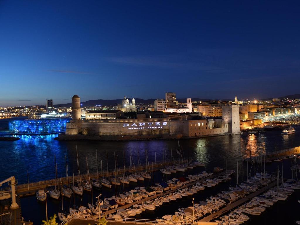 Marseille’s Gentle Embrace: Tranquil Retreats for the Discerning Spirit
