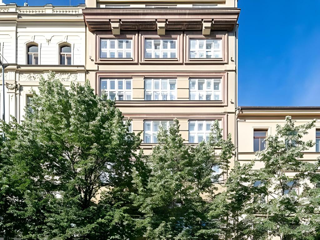Prague’s Gentle Embrace: Boutique Stays for Quiet Reflection
