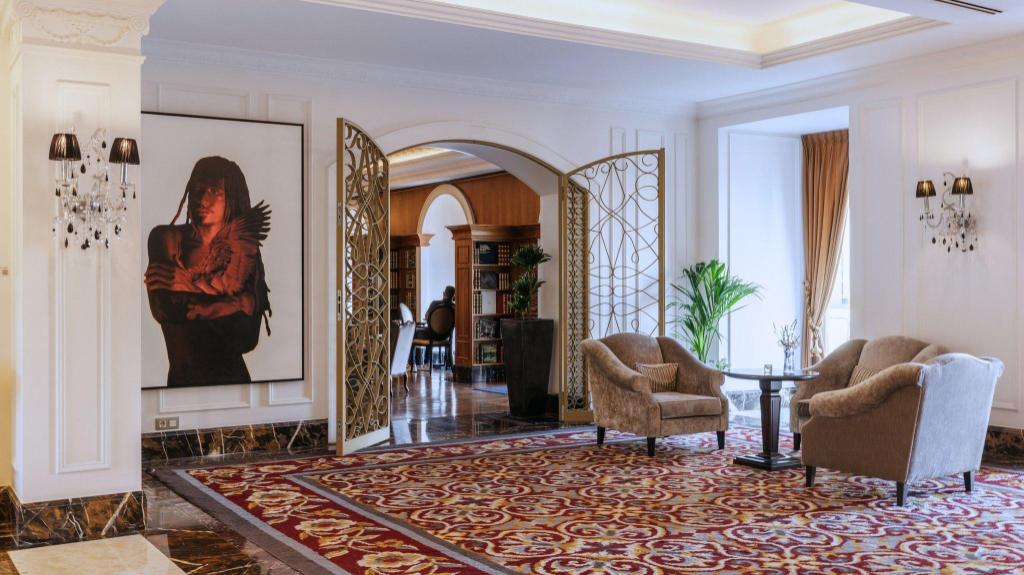 Porto’s Quiet Charms: A Solo Sojourn Through Refined Retreats